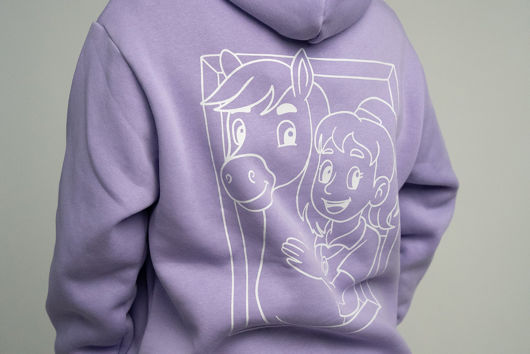 Fliederfarbener Abenteuer Hoodie von Hoppi Galoppi